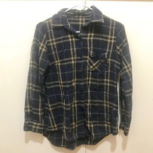 💙🍂Navy Blue Plaid Button-up🍂💙